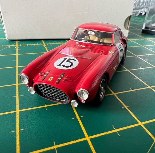 Modellismo stile ferrari - 1/43,